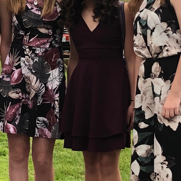 Eclipse maroon dress - Picture 3 of 8